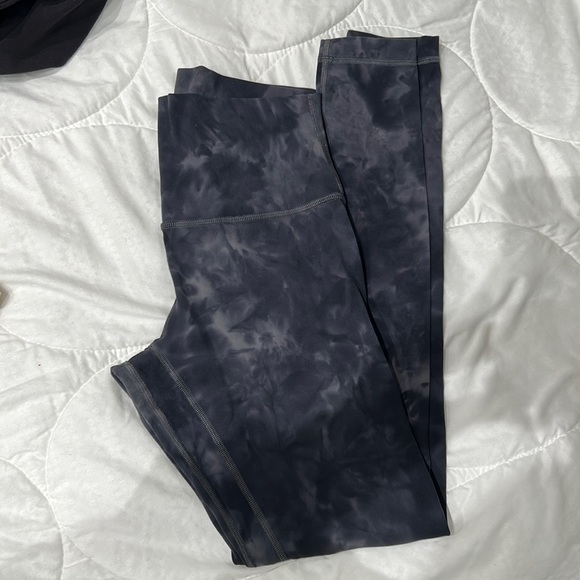 Lululemon Tie Dye Aligns - Picture 1 of 2